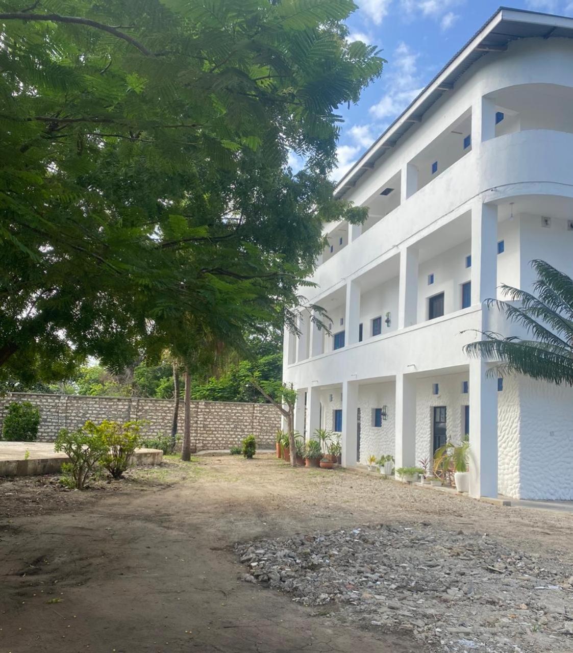 Ocean Paradise Beach Apartment Galu エクステリア 写真